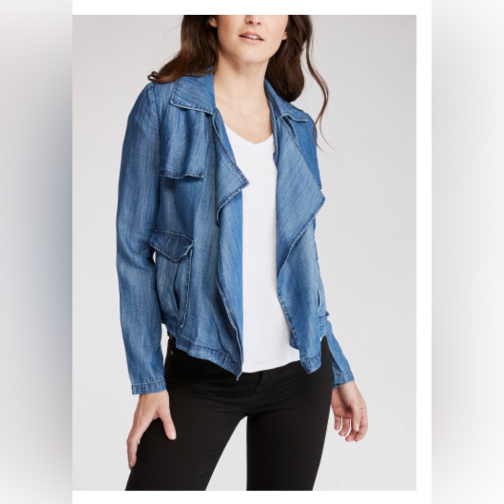 Host Pick⭐️ Super Soft Lyocell Utility Jacket in Dark Chambray Large. Worn Once.